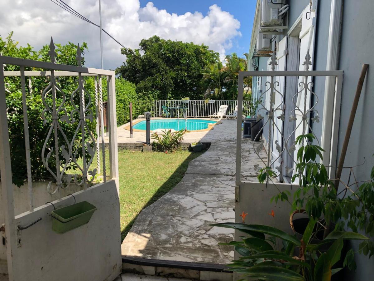 Apartmán T2 A Convenance Baie-Mahault Exteriér fotografie